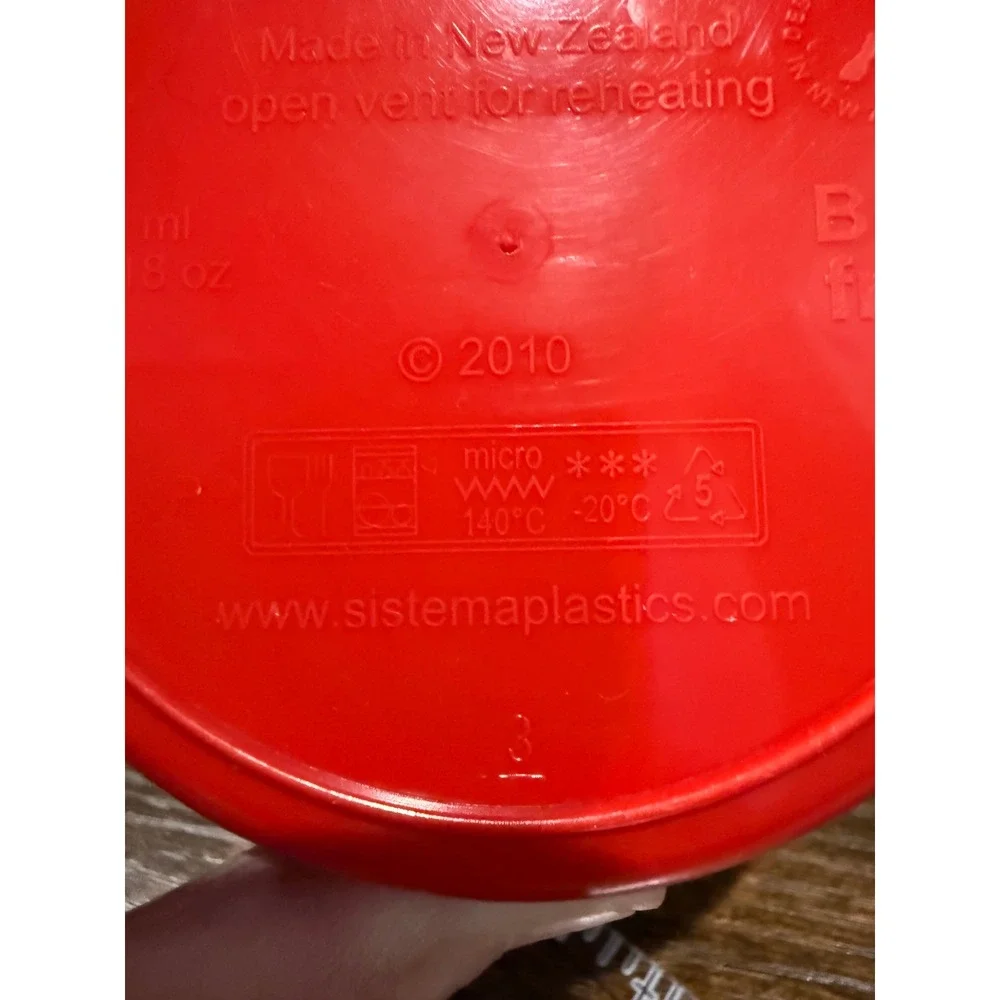 Sistema Red Microwave Soup Mug BPA Free Plastic Container/ Vent Lid 22oz 2010